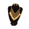 Ensemble collier et boucles d'oreilles pyramide