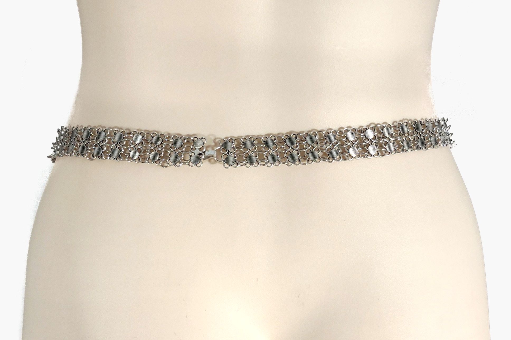 ceinture-perles-metal-dos.jpg